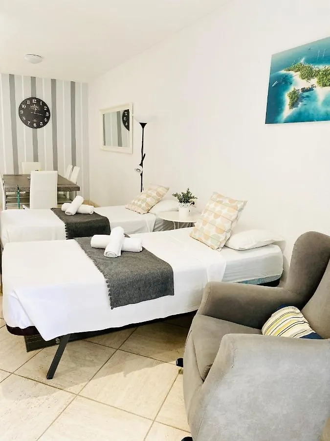 Primera línea de mar ! Wuifi y parking gratis! Costa Adeje  Apartamento