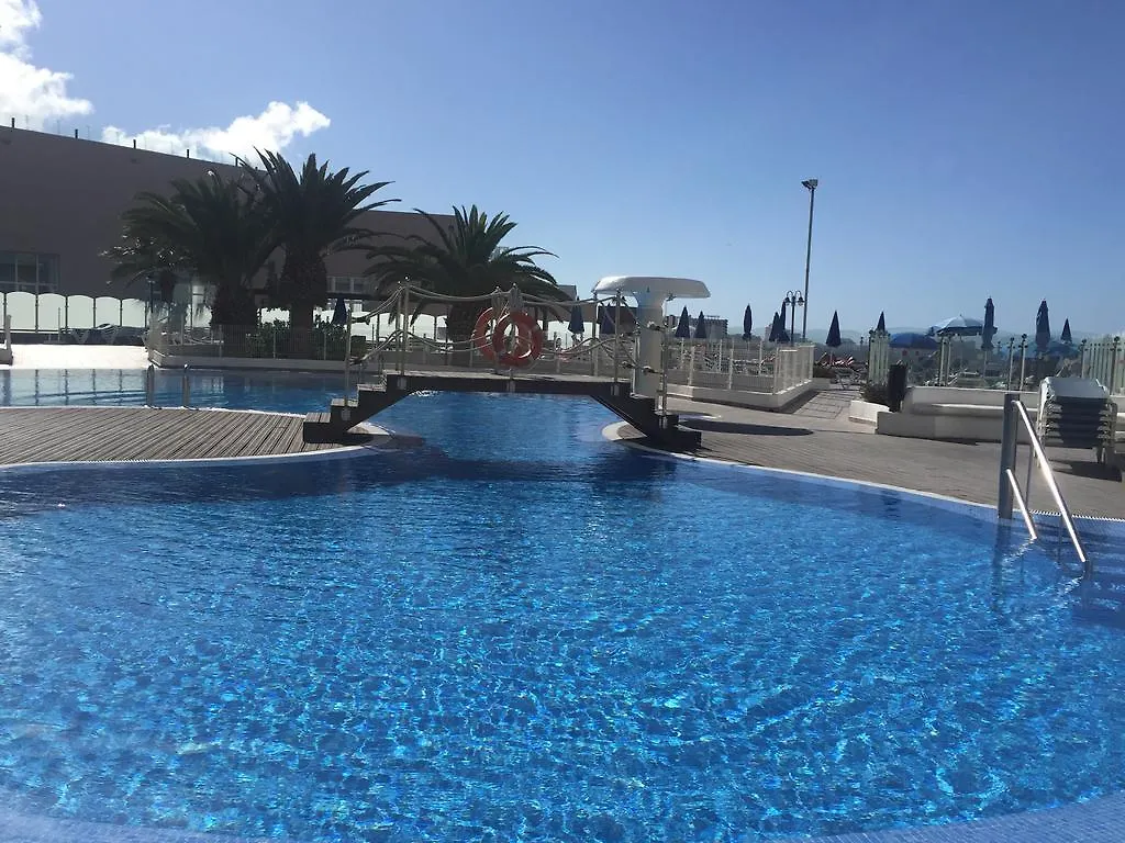 Apartamento Primera línea de mar ! Wuifi y parking gratis! Costa Adeje
